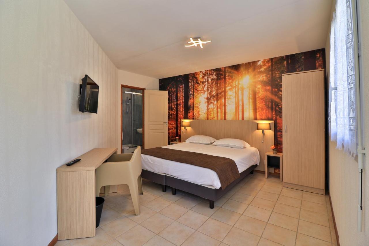 Les Arbousiers Village Hotel Provencal La Roquebrussanne Экстерьер фото