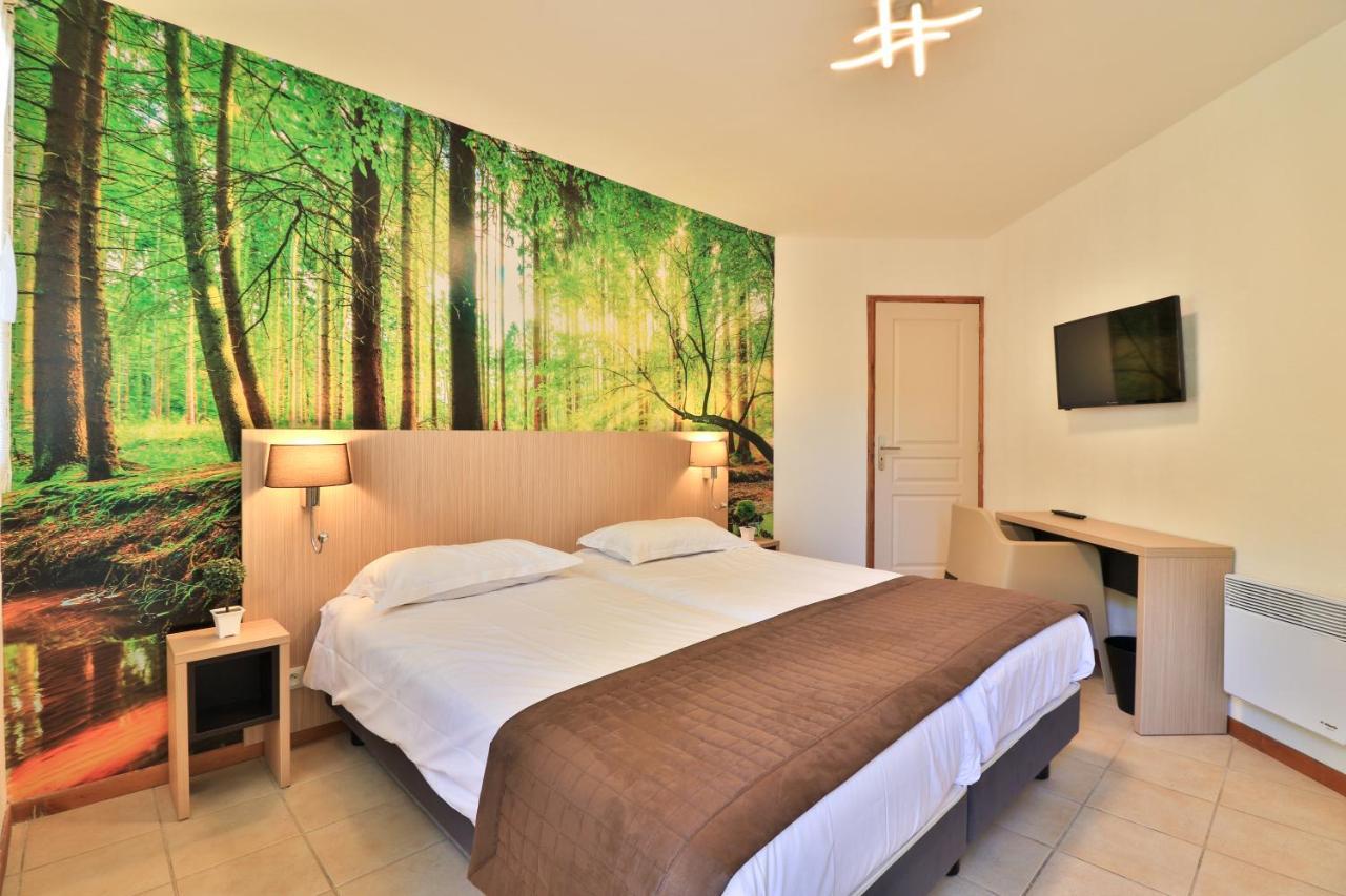 Les Arbousiers Village Hotel Provencal La Roquebrussanne Экстерьер фото