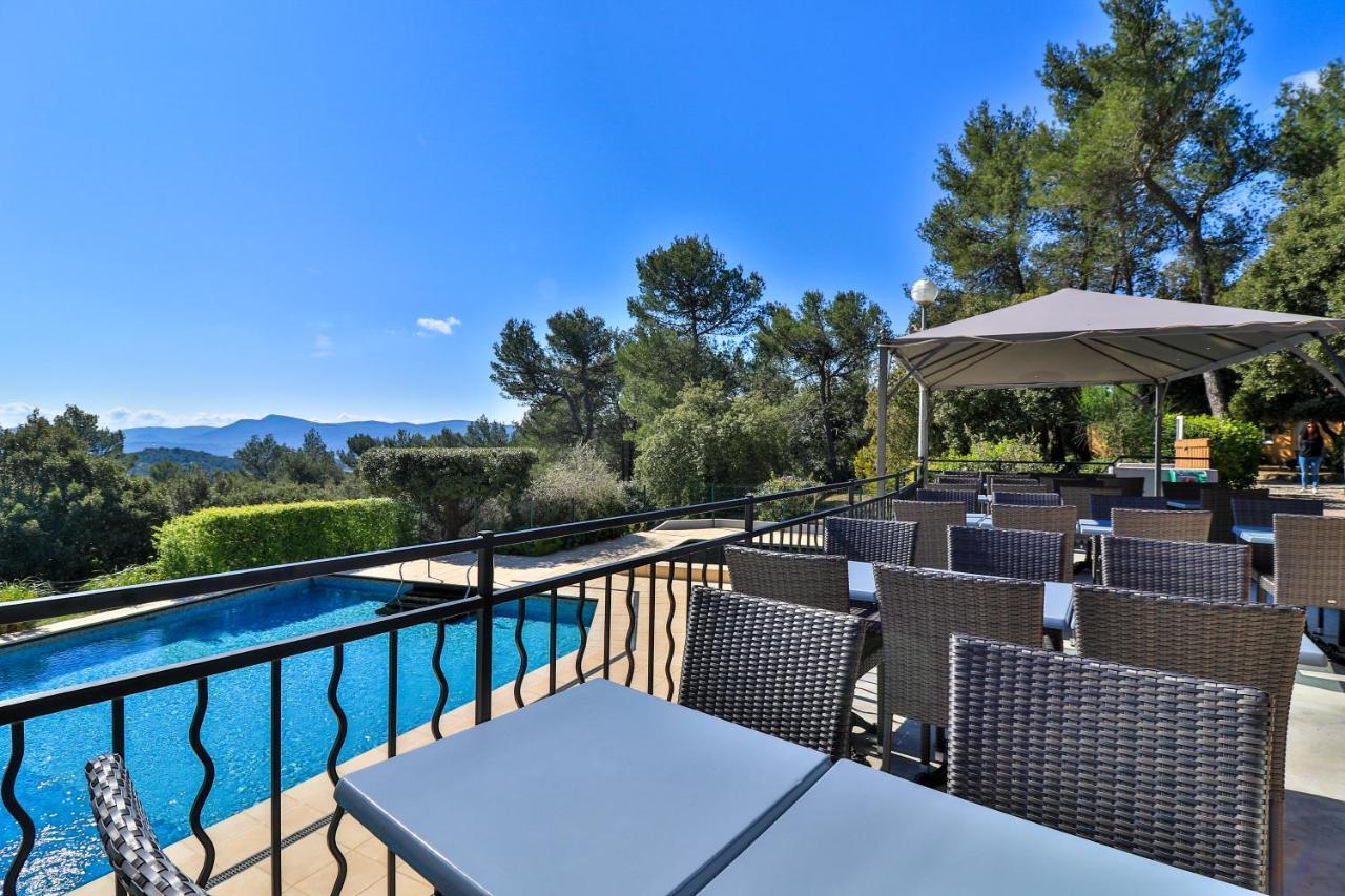 Les Arbousiers Village Hotel Provencal La Roquebrussanne Экстерьер фото